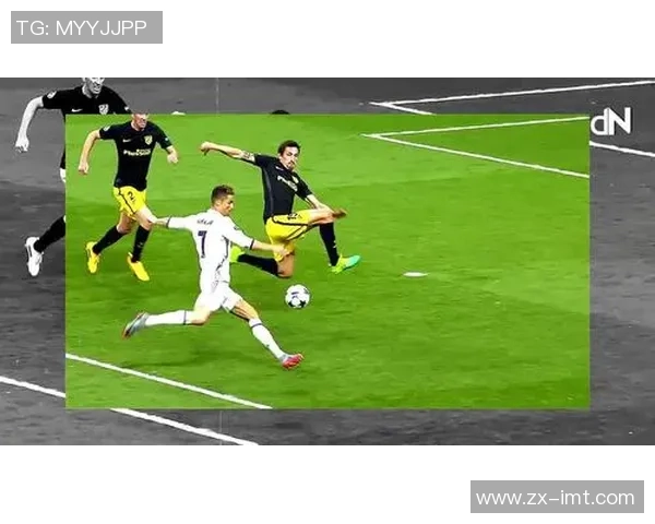 足球明星经典过人动作解析与技巧分享让你轻松掌握足球场上的精彩瞬间